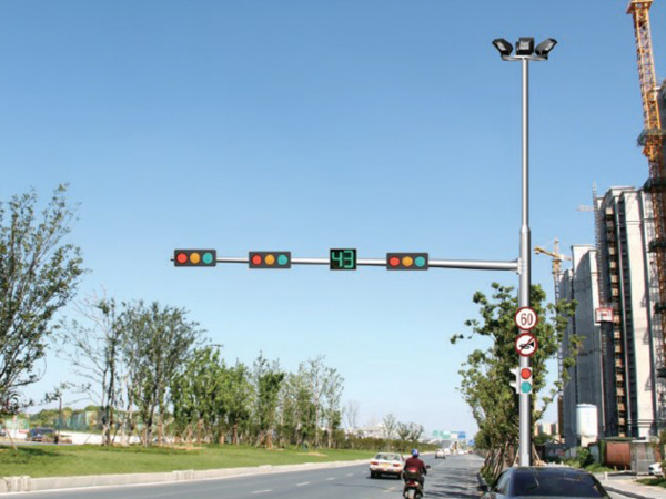 綜合路燈桿 HZ-ZHLDG-005